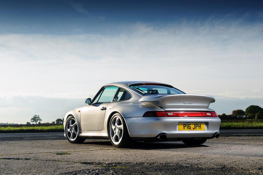  Porsche 911 Turbo 3.6 Coupe 1995 года  (UK) (фото 6 из 26)
